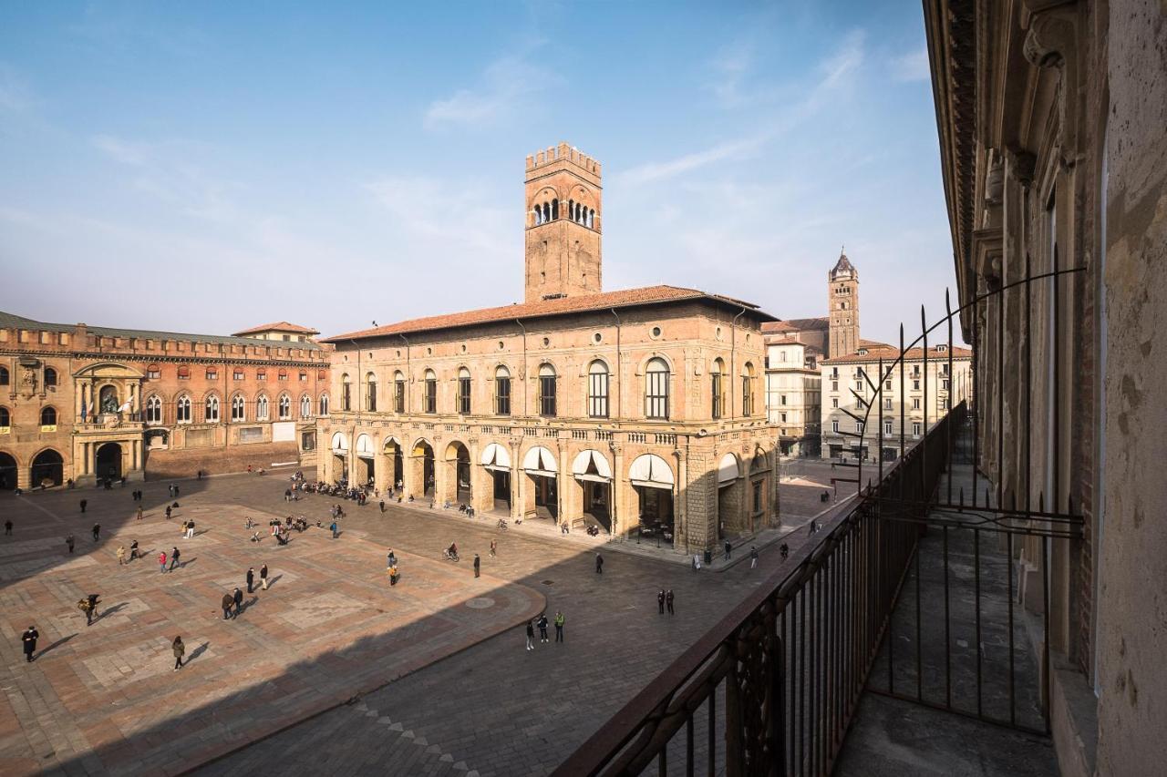 Urbanicooh Asinelli - Balcony On Piazza Maggiore Bologna Exterior foto